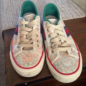Gucci sneakers
